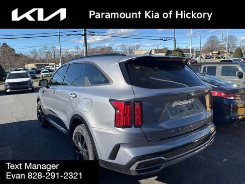 Used 2021 Kia Sorento SX image 5