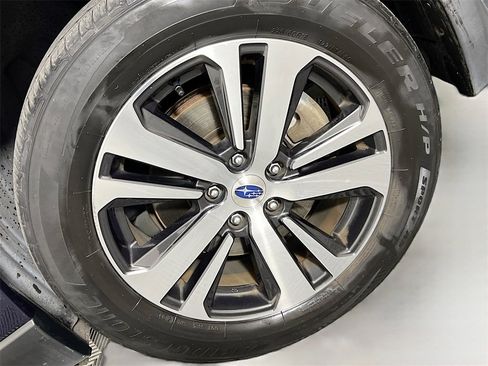 Used 2018 Subaru Outback 3.6R Limited image 29