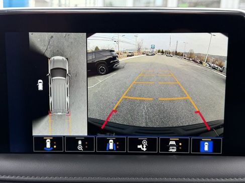 Used 2024 Chevrolet Tahoe LT w/ Luxury Package image 6