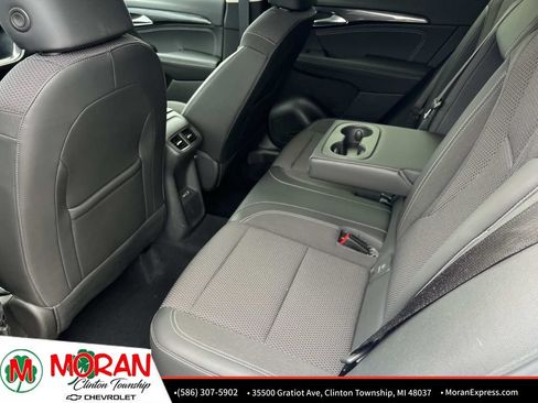 Certified 2022 Buick Envision Preferred FWD image 14