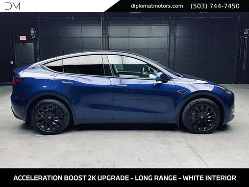Used 2022 Tesla Model Y Long Range AWD/4WD image 8