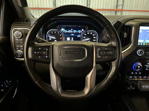 Used 2020 GMC Sierra 1500 Denali w/ Denali Ultimate Package AWD/4WD image 14