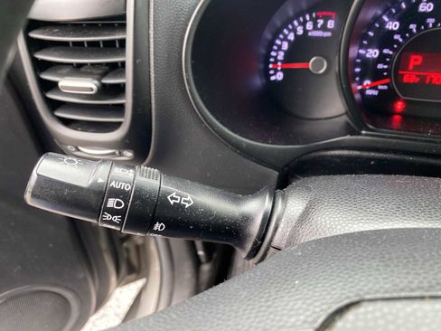 Used 2016 Kia Soul + image 27