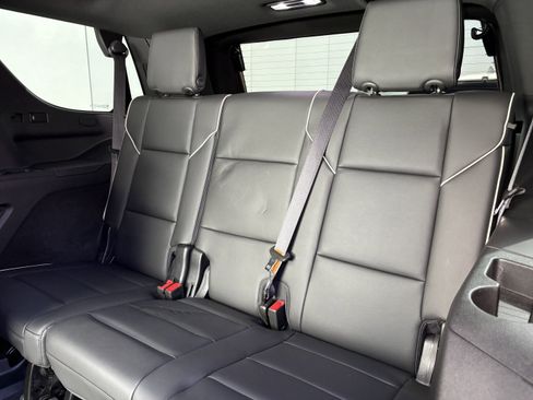 Certified 2022 Cadillac Escalade Premium Luxury image 14