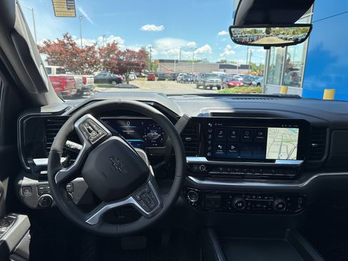 New 2026 Chevrolet Silverado 3500 LTZ w/ LTZ Plus Package AWD/4WD image 2