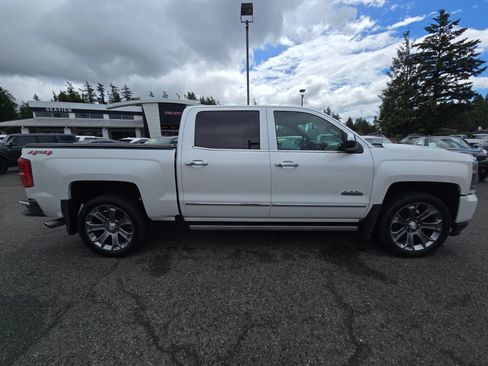 Used 2018 Chevrolet Silverado 1500 High Country AWD/4WD image 2