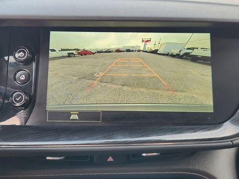 Used 2023 Buick Envision Essence image 17