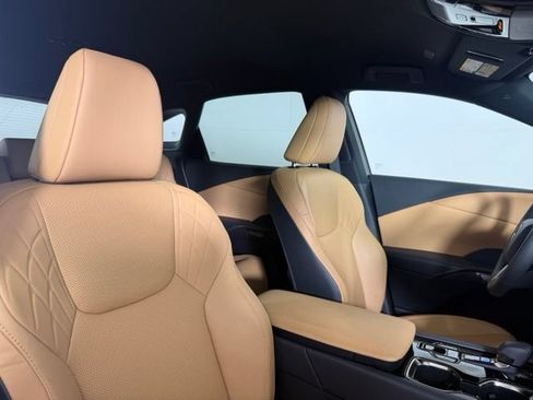 Certified 2025 Lexus RX 350 FWD w/ Technology Package image 20