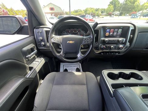 Used 2019 Chevrolet Silverado 1500 LT w/ LPO, Chrome Package AWD/4WD image 6