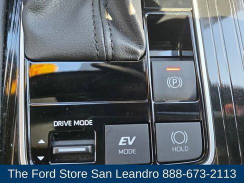 Used 2025 Toyota Sienna XSE image 26