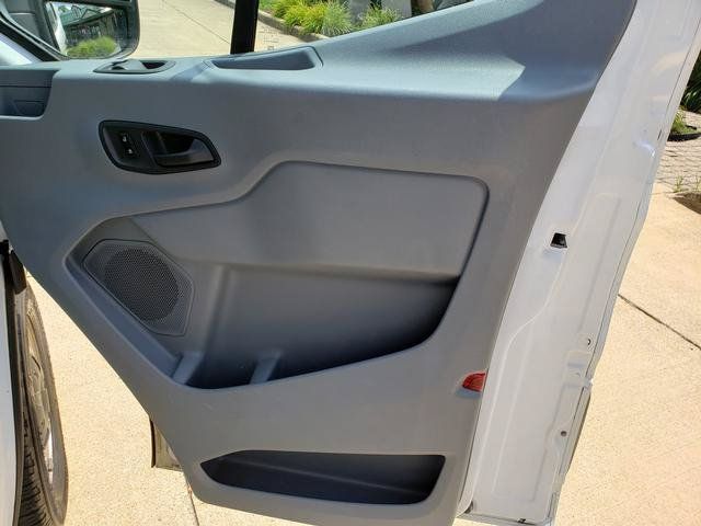 Used 2016 Ford Transit 150 130 Low Roof RWD image 17