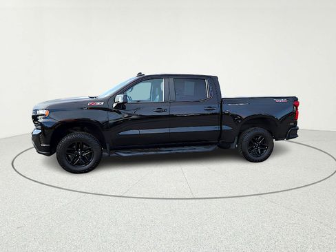 Used 2021 Chevrolet Silverado 1500 LT Trail Boss w/ Convenience Package II image 3