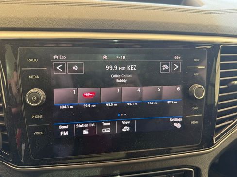 Used 2020 Volkswagen Atlas Cross Sport SEL R-Line image 22