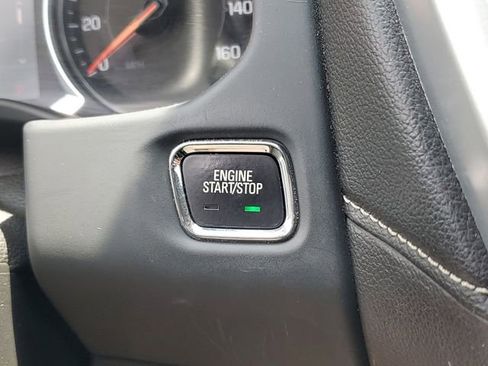 Certified 2021 GMC Acadia SLE w/ Driver Convenience Package image 18