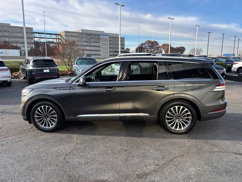 Used 2020 Lincoln Aviator Reserve image 4