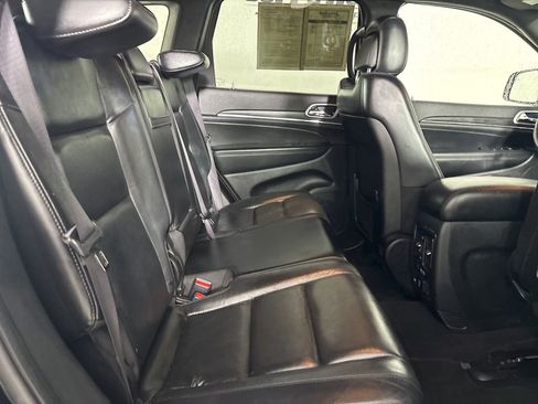 Used 2022 Jeep Grand Cherokee Limited image 28