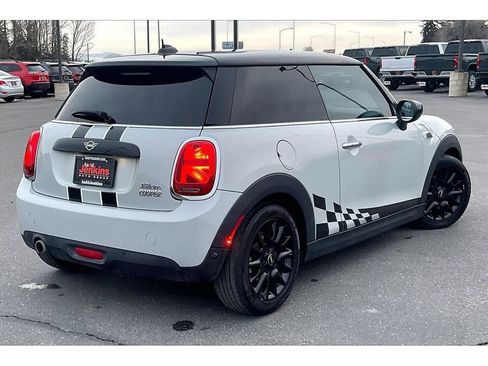 Used 2020 MINI Cooper 2-Door Hardtop image 15