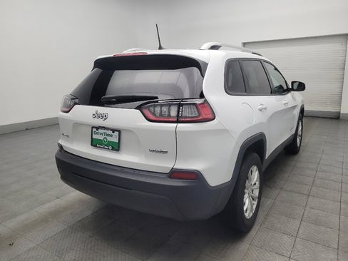 Used 2020 Jeep Cherokee Latitude w/ Cold Weather Group image 9