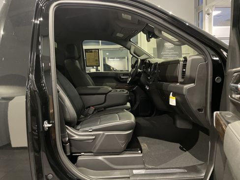Used 2026 GMC Sierra 3500 SLE AWD/4WD image 37