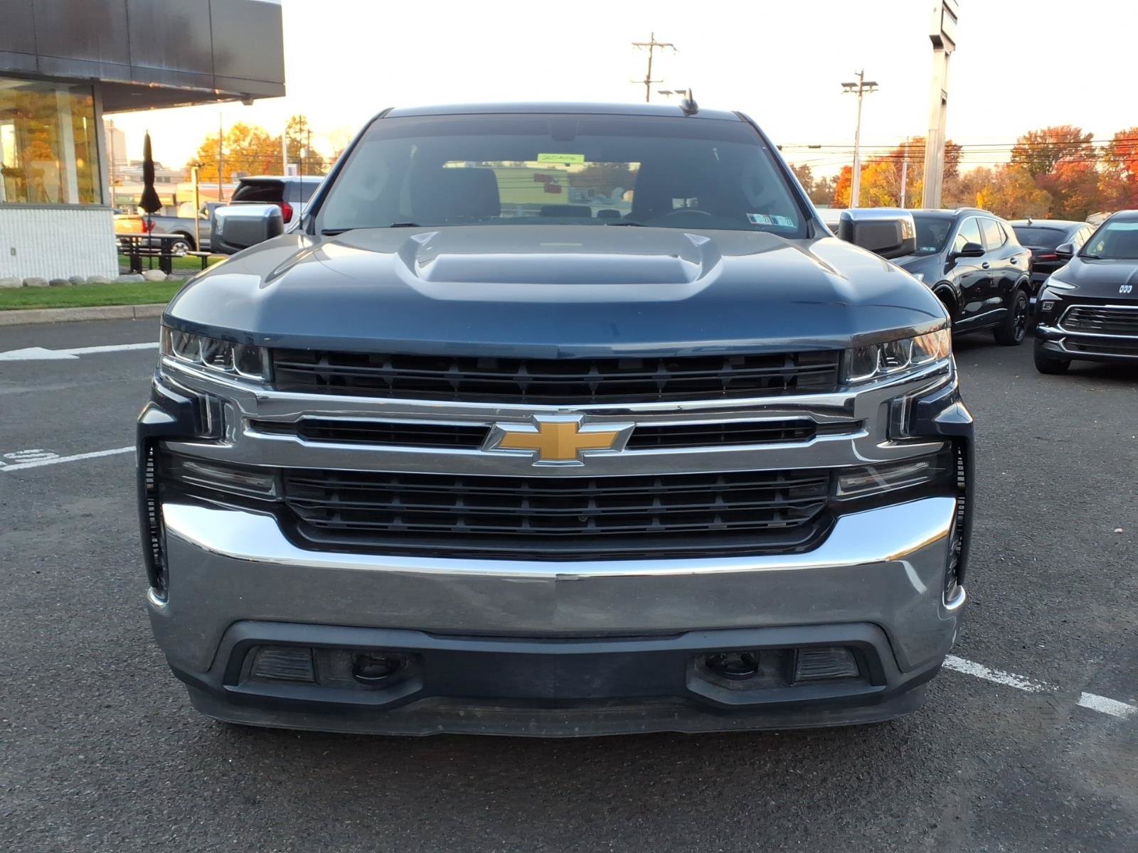 Used 2019 Chevrolet Silverado 1500 LT w/ All-Star Edition AWD/4WD image 7