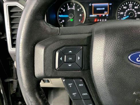 Used 2019 Ford F150 XLT w/ Equipment Group 302A Luxury AWD/4WD image 18