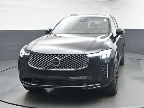 New 2026 Volvo XC90 T8 Plus w/ Protection Package Premier image 3