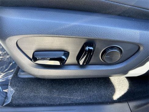 Certified 2024 Lexus GX 550 image 10