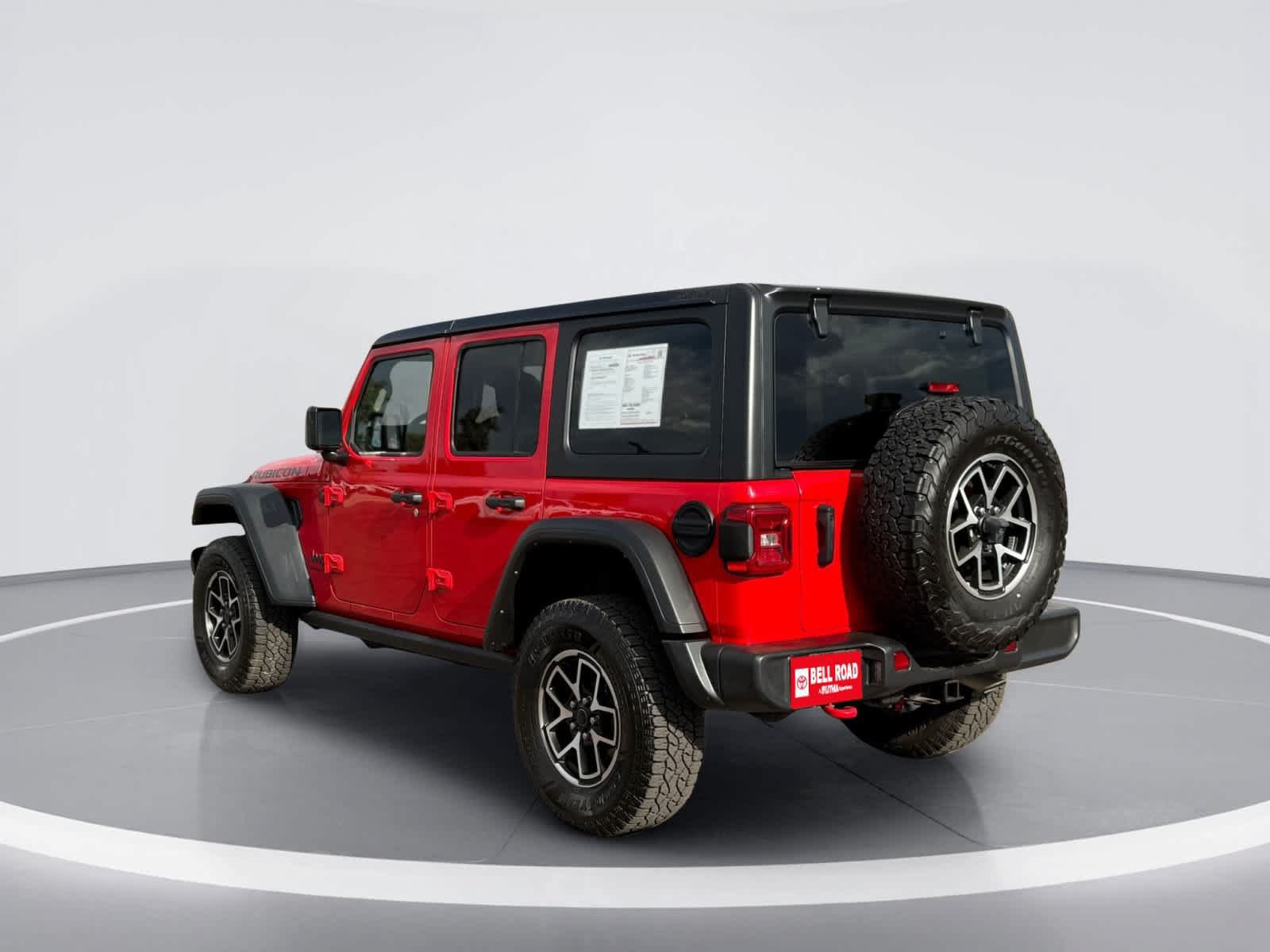Used 2024 Jeep Wrangler Unlimited Rubicon AWD/4WD image 6