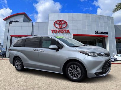 Used 2025 Toyota Sienna XLE