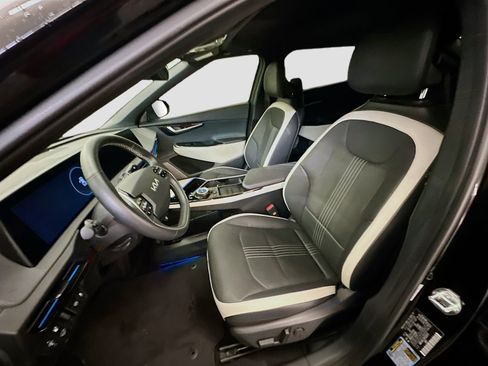 Used 2024 Kia EV6 GT-Line image 13