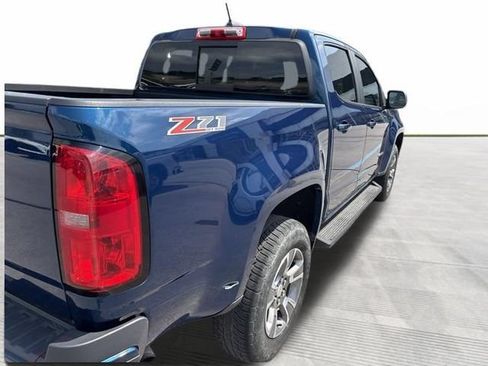 Used 2019 Chevrolet Colorado Z71 AWD/4WD image 4