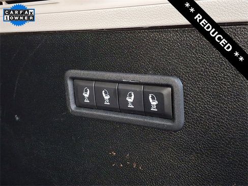 Used 2022 Jeep Wagoneer Series III w/ Premium Group I image 38