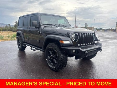 Used 2023 Jeep Wrangler Unlimited Sport AWD/4WD image 3