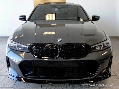 Used 2023 BMW 330i Sedan w/ M Sport Package RWD image 25