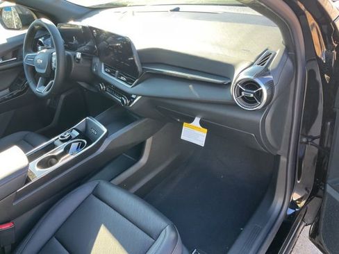 New 2026 Chevrolet Equinox LT w/ Convenience Package II image 36