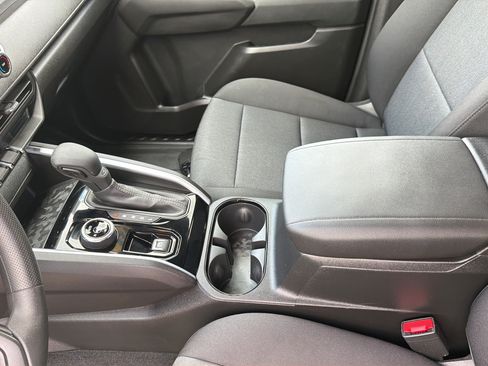 Used 2024 Chevrolet Colorado Trail Boss w/ Technology Package AWD/4WD image 22