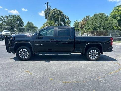 Used 2024 Chevrolet Silverado 2500 Custom w/ Custom Convenience Package AWD/4WD image 2