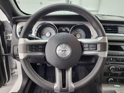 Used 2011 Ford Mustang GT Premium w/ Security Pkg RWD image 60