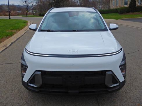 Used 2025 Hyundai Kona SEL image 7