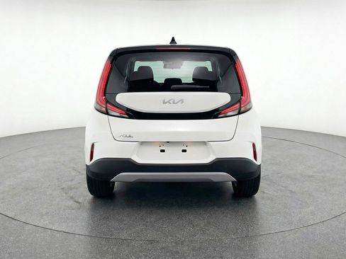 Used 2025 Kia Soul LX w/ LX Technology Package image 7
