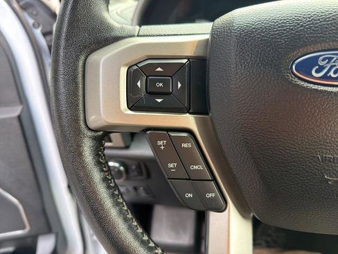 Certified 2020 Ford F150 Lariat image 27