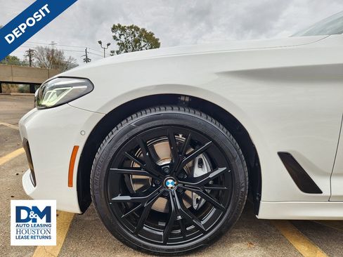 Used 2023 BMW 540i w/ M Sport Package image 4