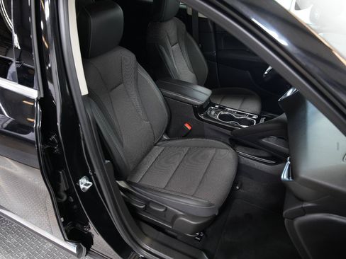 Used 2023 Buick Envision Preferred AWD/4WD image 18