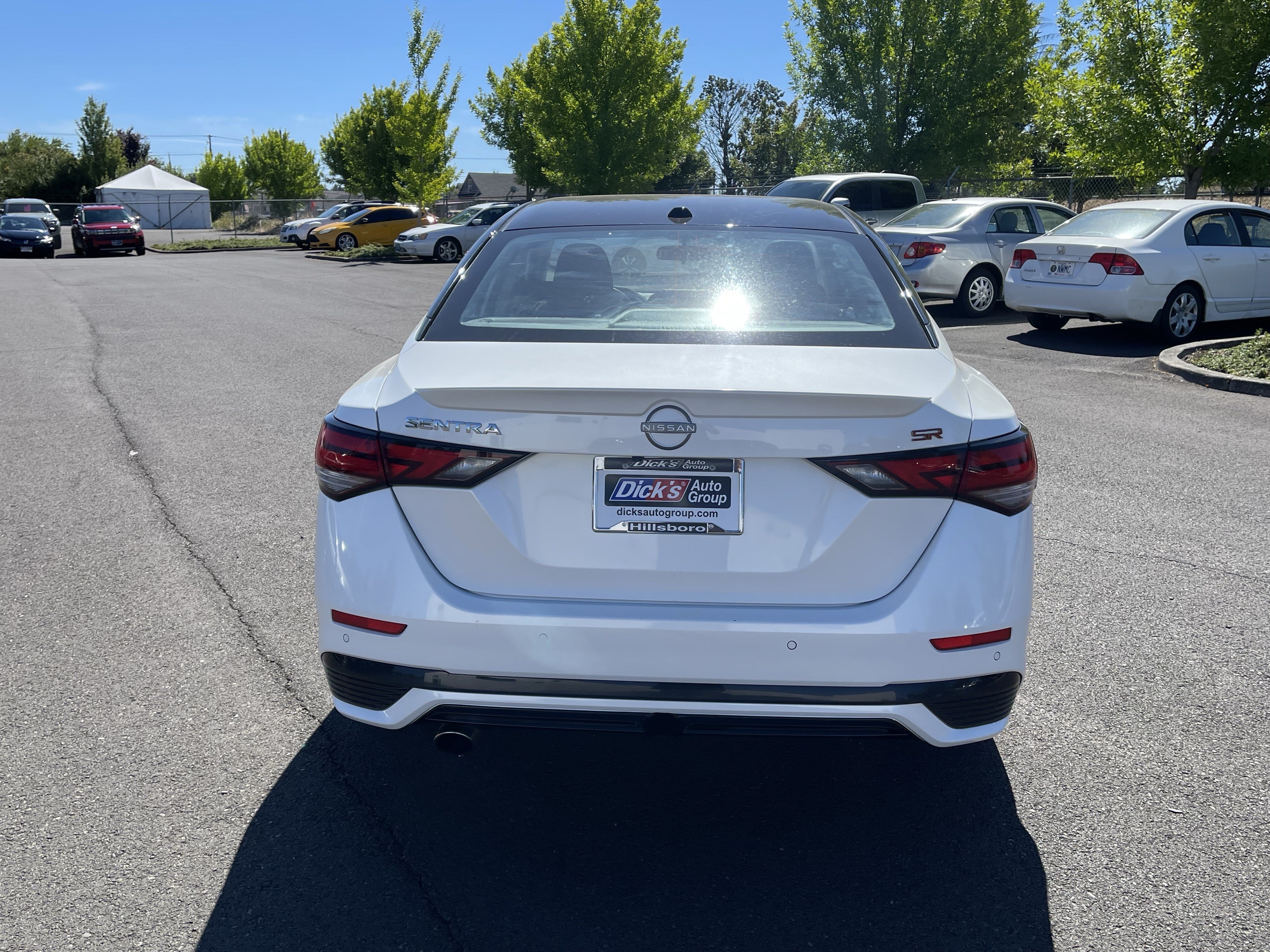 Used 2025 Nissan Sentra SR FWD image 4