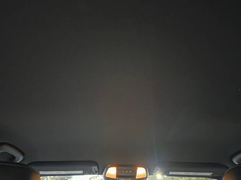 Used 2016 Dodge Charger R/T Scat Pack w/ Technology Group image 33