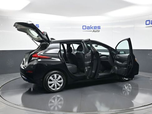 Used 2022 Nissan Leaf S image 51
