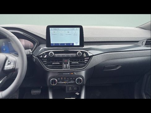 Used 2025 Ford Escape ST-Line image 16