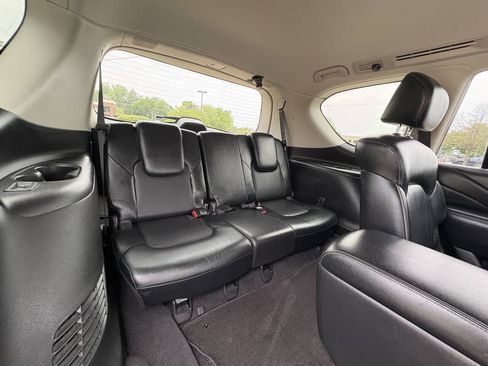 Used 2016 INFINITI QX80 4WD w/ Deluxe Technology Package image 28