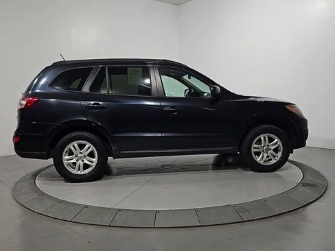 Used 2011 Hyundai Santa Fe GLS image 7