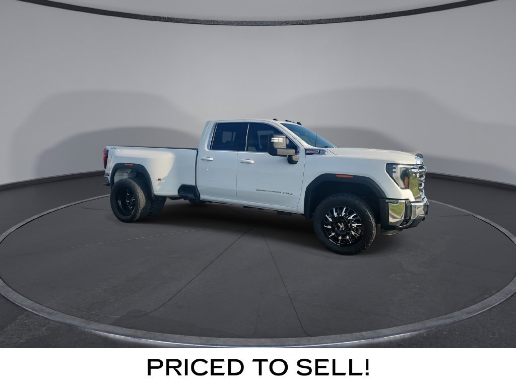 Used 2025 GMC Sierra 3500 SLE w/ SLE Value Package AWD/4WD image 2